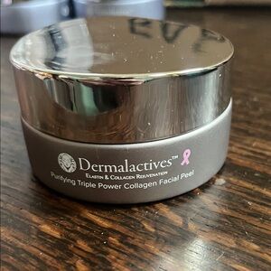 Dermalactives Purifying Triple Power Collagen Facial Peel. New and sealed.